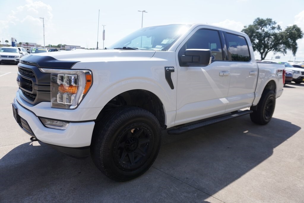 2023 Ford F-150 XLT photo 2