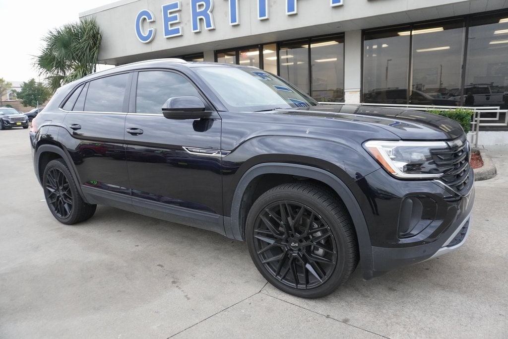 2024 Volkswagen Atlas Cross Sport SE w/Tech's photo