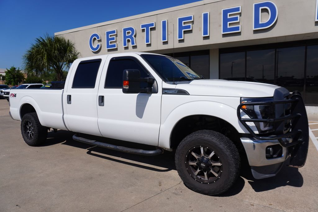 2015 Ford F-250 XL 4x4 Crew Cab 172 in's photo
