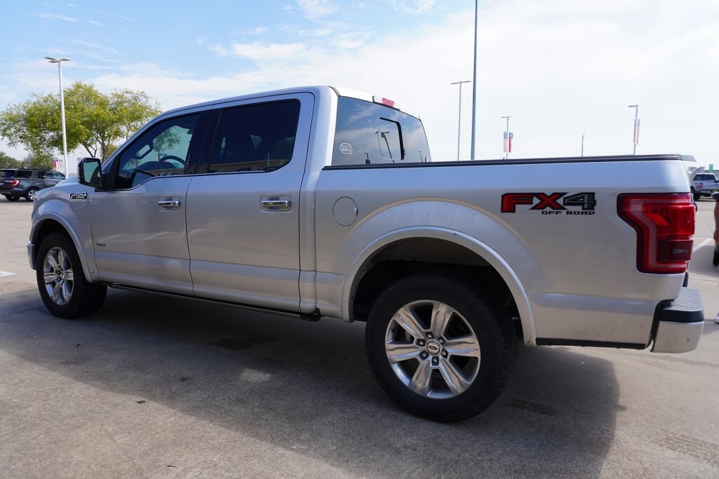 2017 Ford F-150 Platinum photo 4