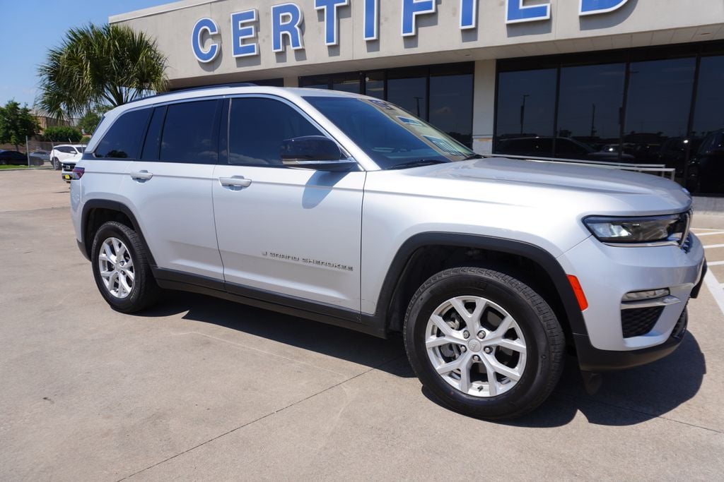 2024 Jeep Grand Cherokee Limited's photo