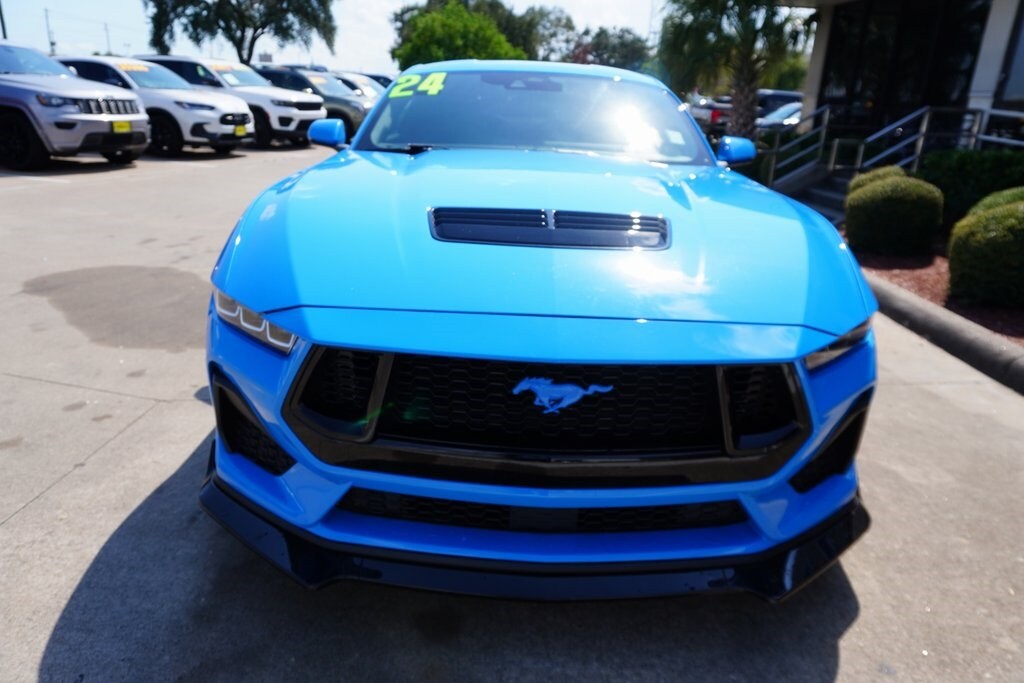 2024 Ford Mustang GT Premium photo 2