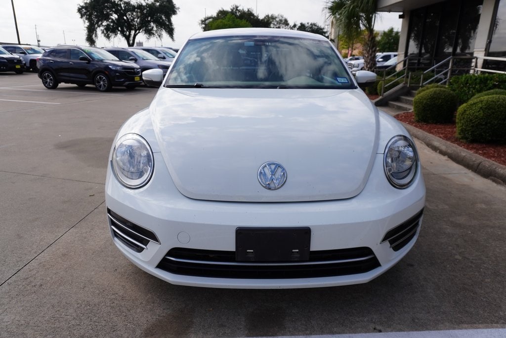 Used 2017 Volkswagen Beetle SE with VIN 3VWJ17ATXHM613610 for sale in Pasadena, TX