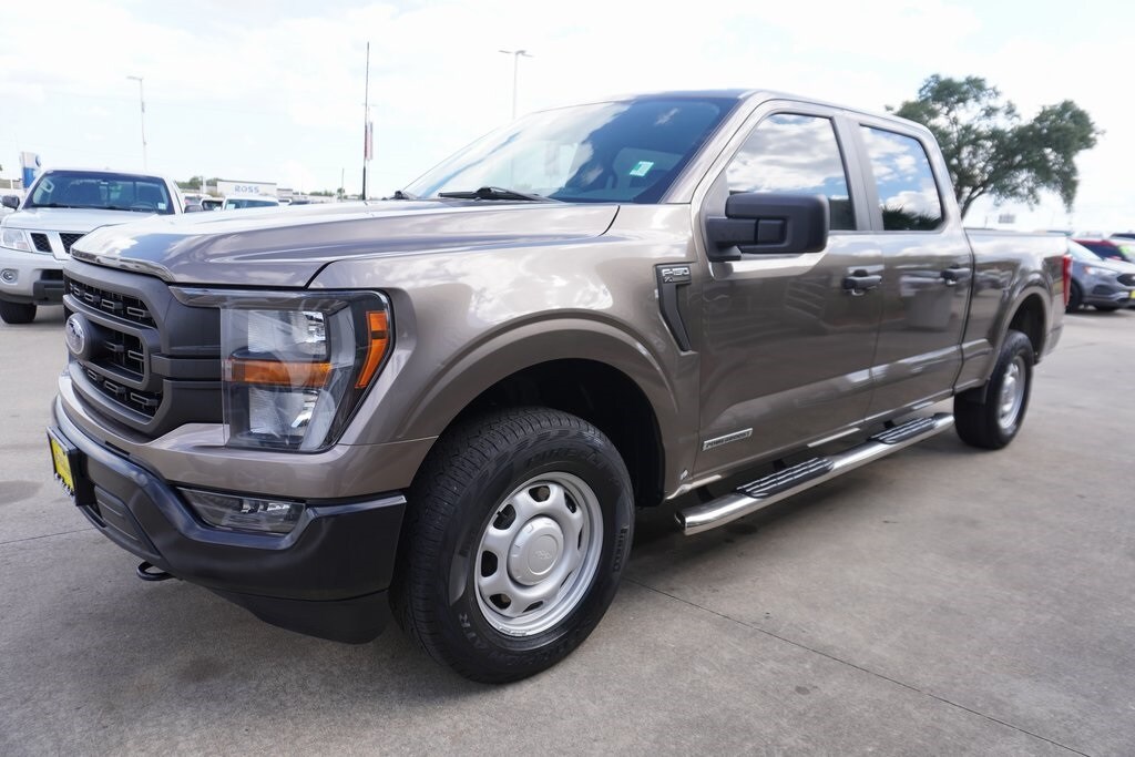 2023 Ford F-150 XL photo 3