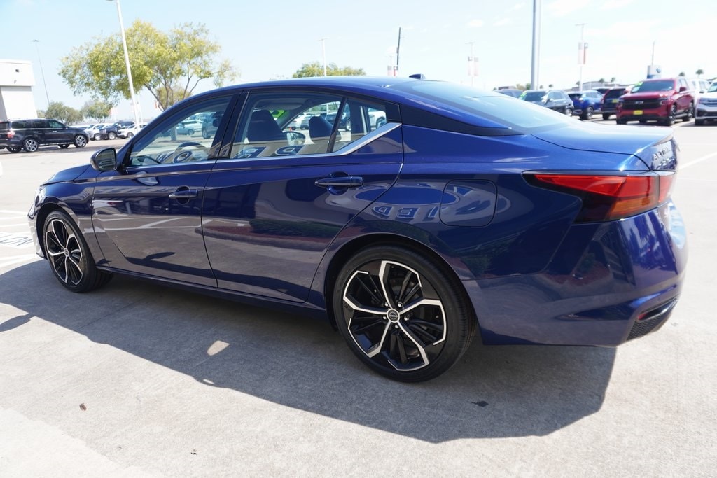 Used 2024 Nissan Altima 2.5 SR Sedan