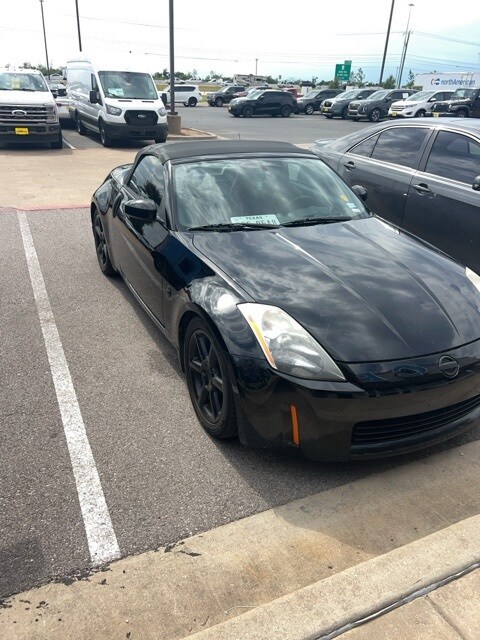 Used 2004 Nissan 350Z Roadster Touring with VIN JN1AZ36AX4T015009 for sale in Georgetown, TX