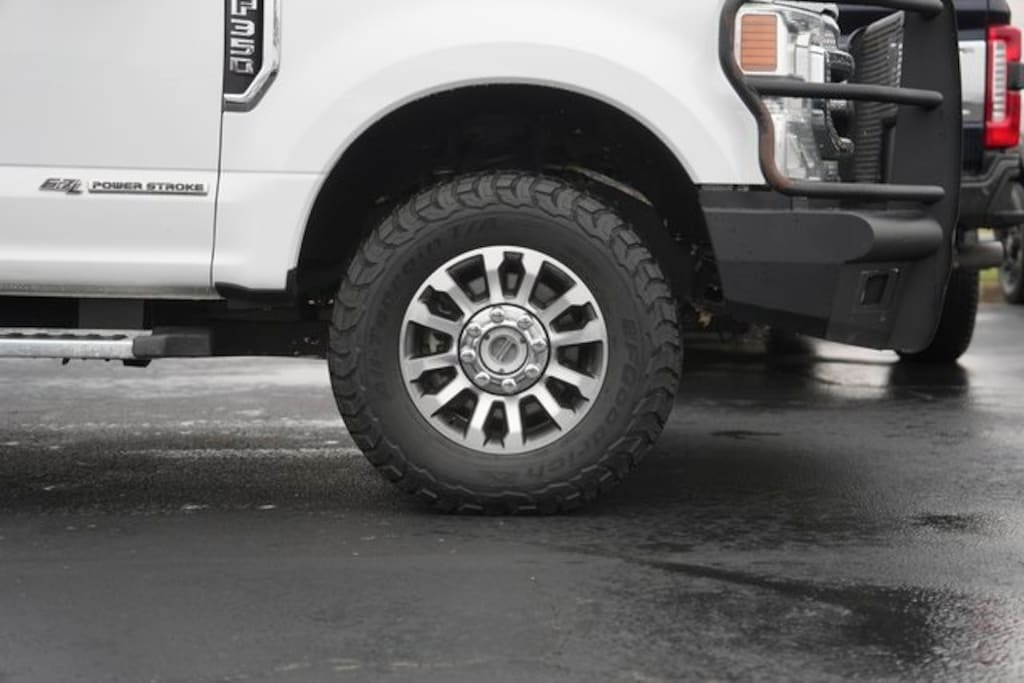 Used 2022 Ford F-350SD Lariat Truck