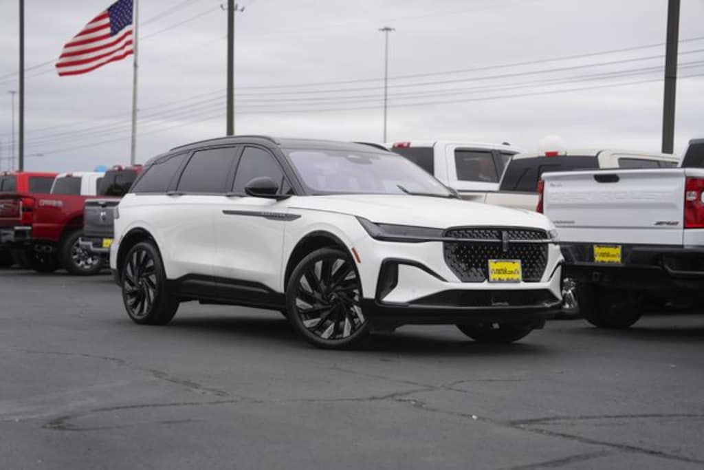 Used 2025 Lincoln Nautilus Reserve SUV