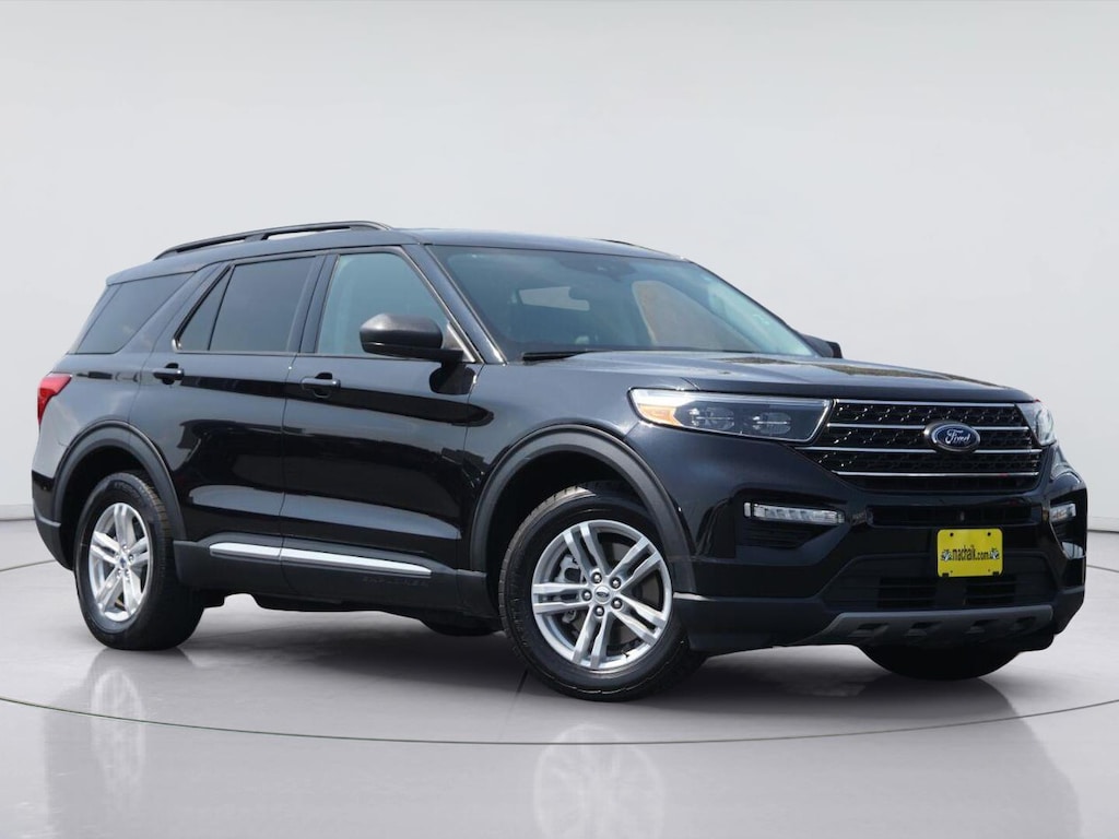 Used 2024 Ford Explorer XLT SUV