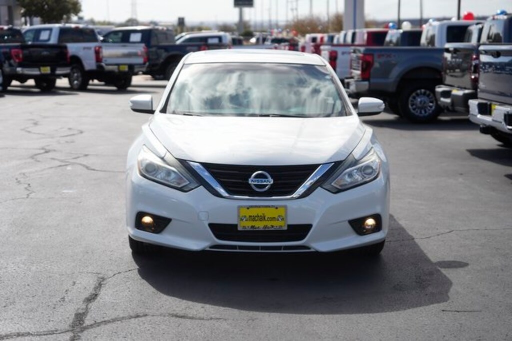 Used 2017 Nissan Altima 2.5 SV Sedan