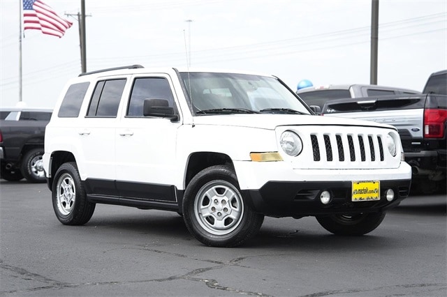 Used 2017 Jeep Patriot Sport with VIN 1C4NJPBB1HD121196 for sale in Georgetown, TX