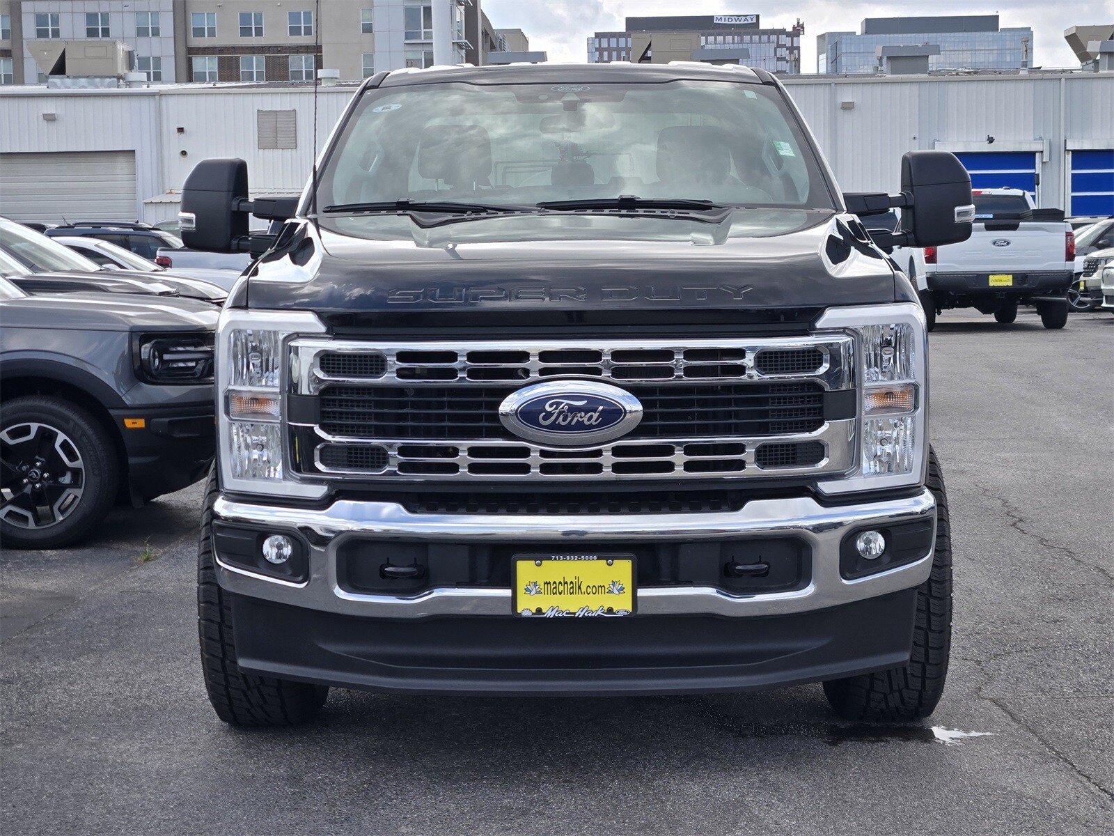 2025 Ford F-250 photo 2