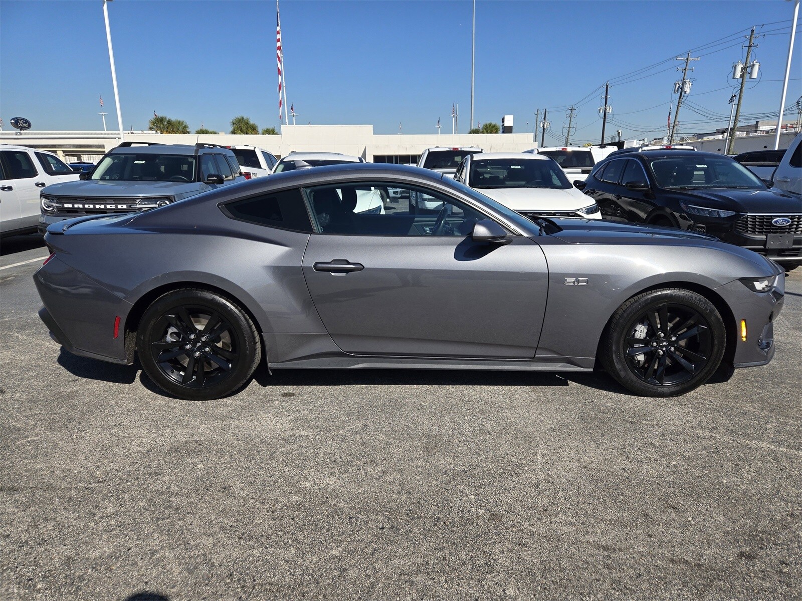 2024 Ford Mustang GT photo 2