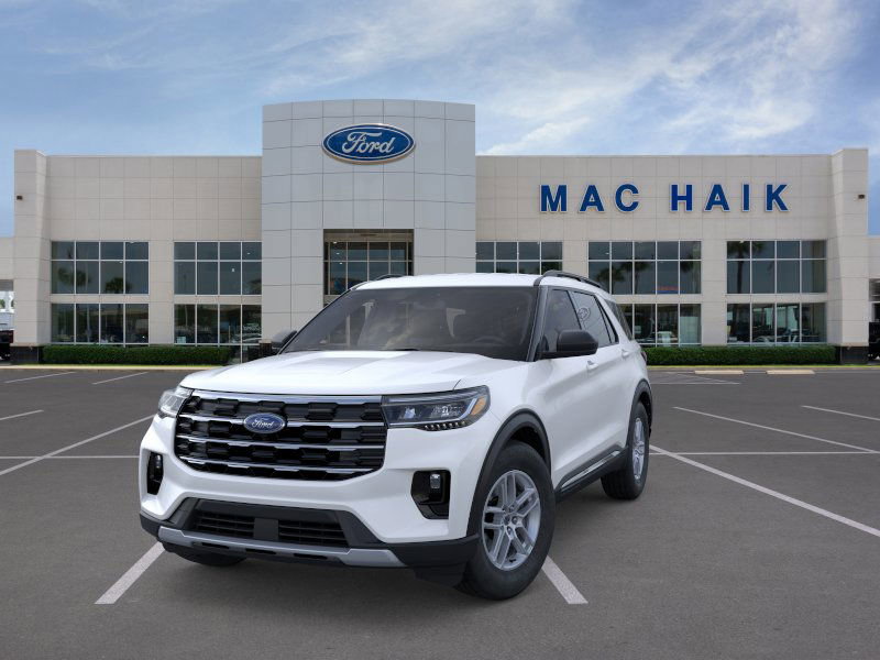2025 Ford Explorer photo 2