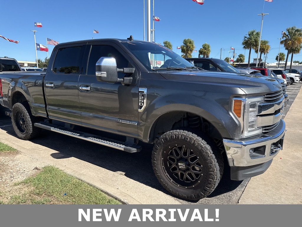 Used 2019 Ford F-250SD Lariat Truck