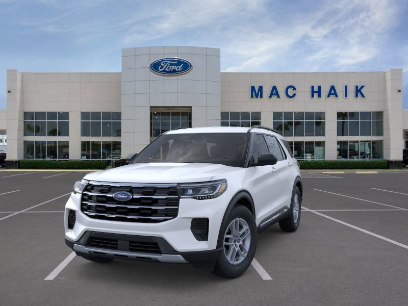 2025 Ford Explorer photo 2