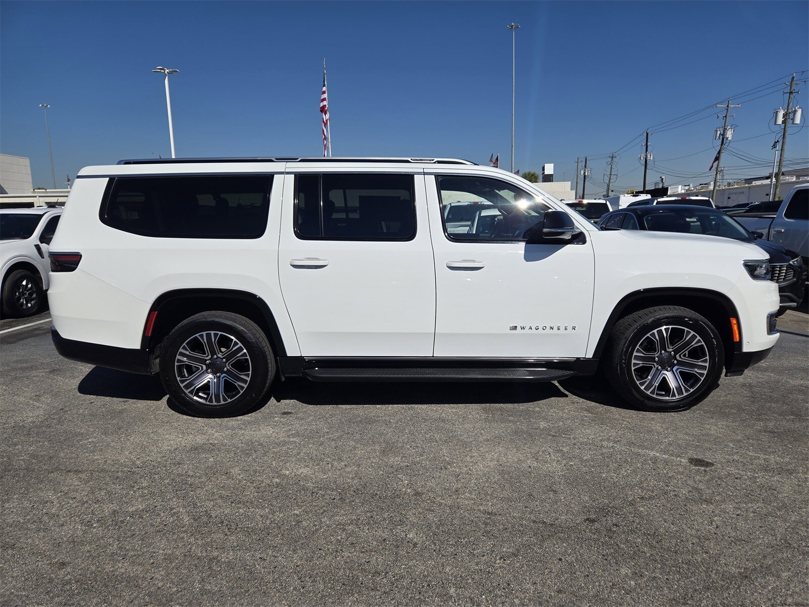 2024 Jeep Wagoneer L Series II photo 4