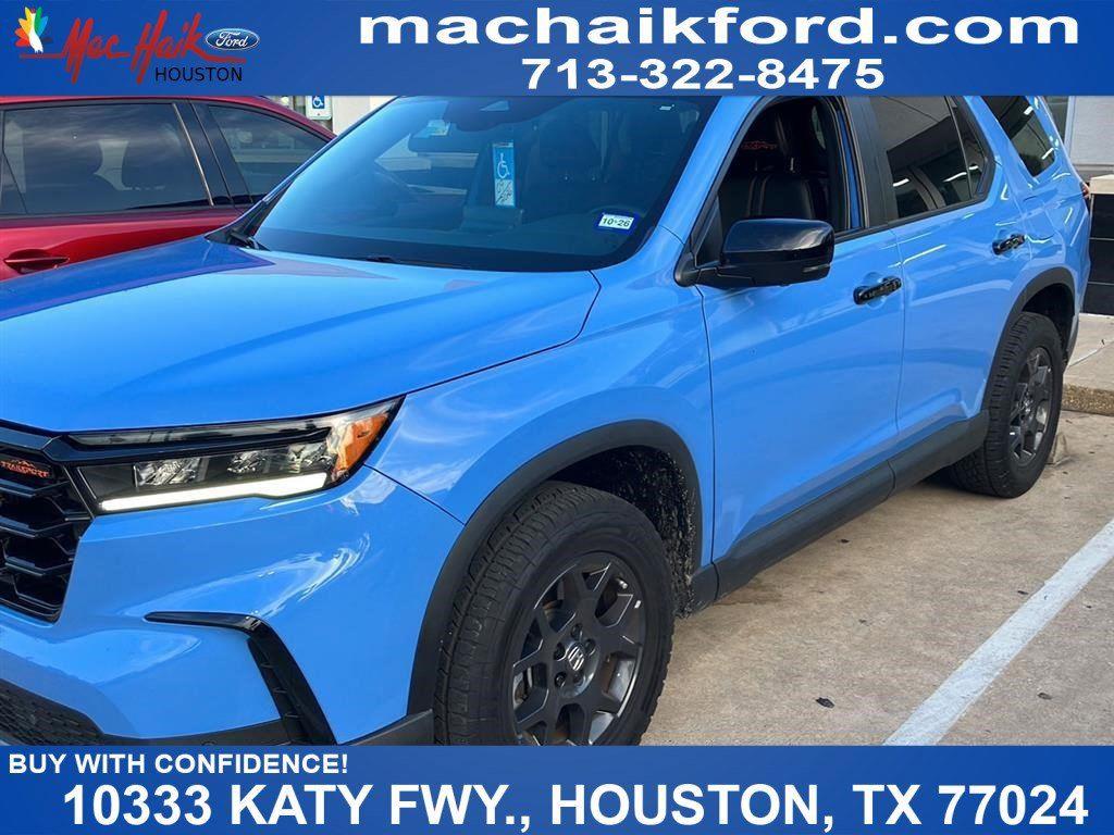 2025 Honda Pilot TrailSport AWD's photo