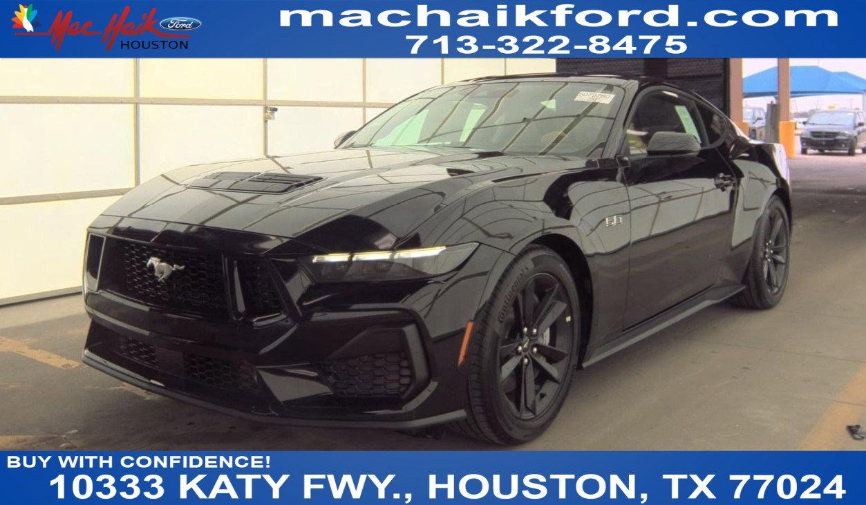 2026 Ford Mustang GT Fastback's photo