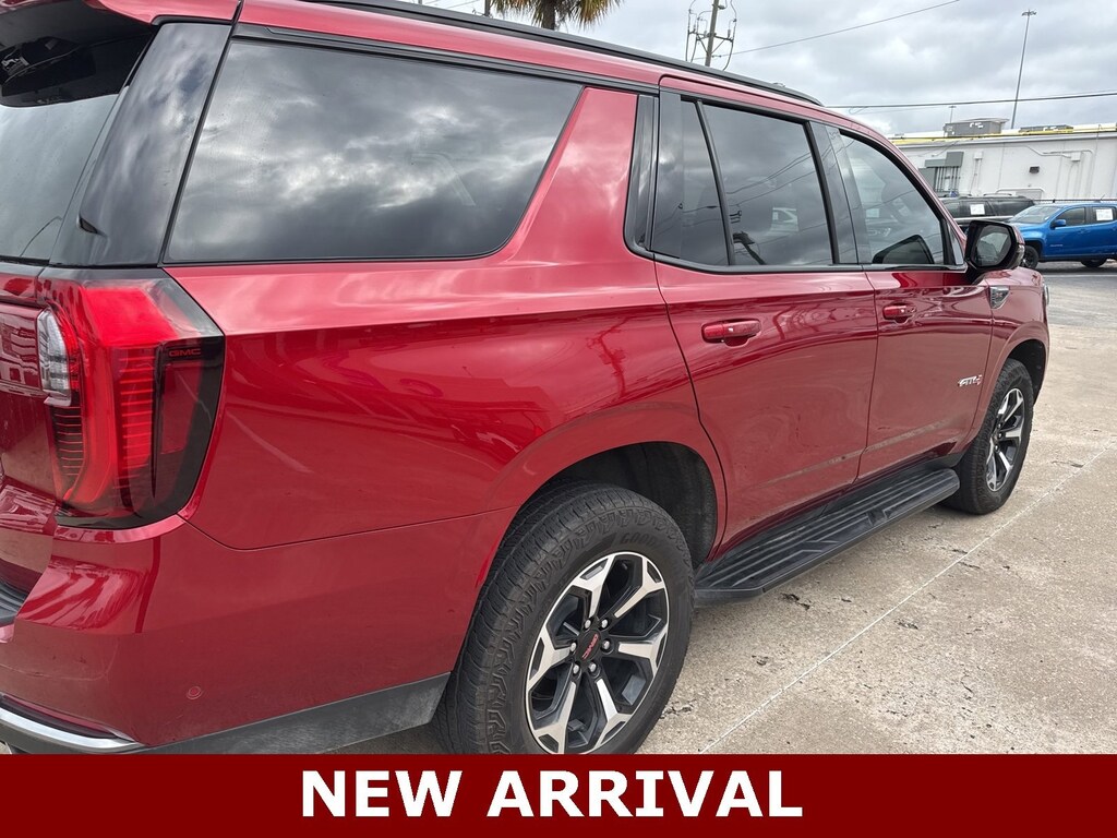 Used 2025 GMC Yukon AT4 SUV