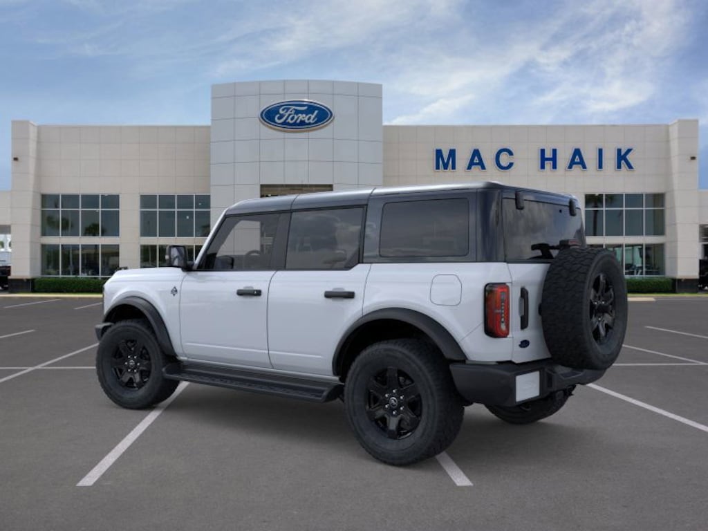 New 2025 Ford Bronco Outer Banks SUV