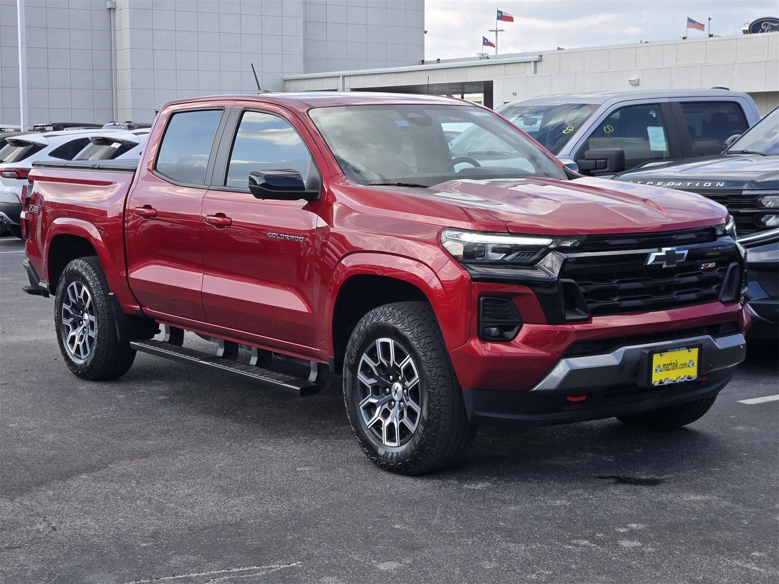 2023 Chevrolet Colorado Z71 photo 3