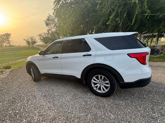 2021 Ford Explorer Base RWD's photo