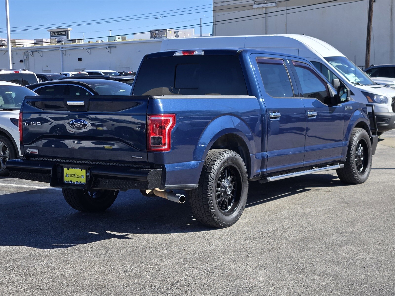2016 Ford F-150 XLT photo 4