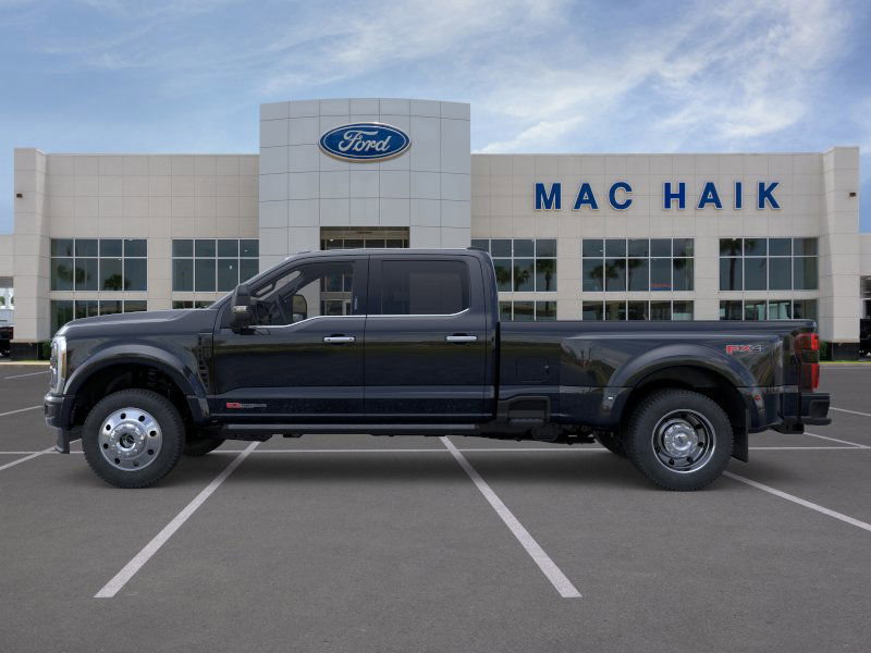 2026 Ford F-450 Platinum photo 2