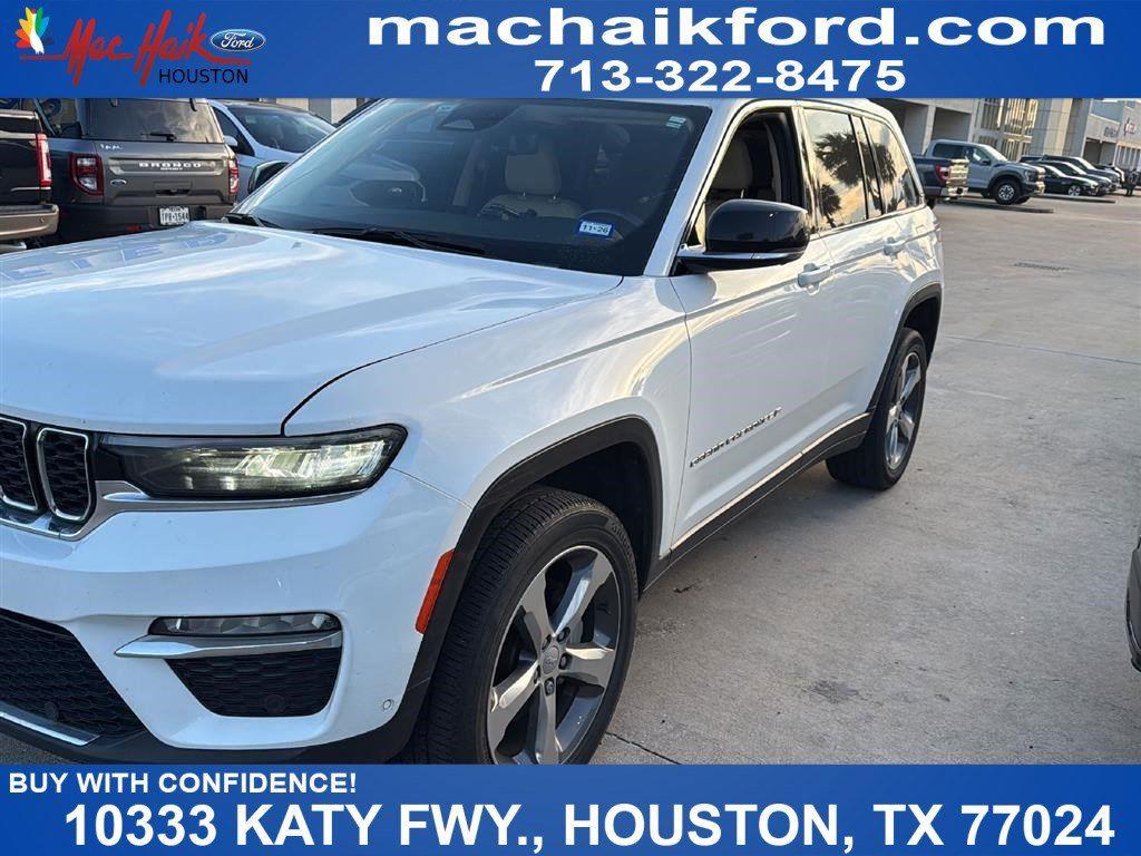 2022 Jeep Grand Cherokee Limited's photo