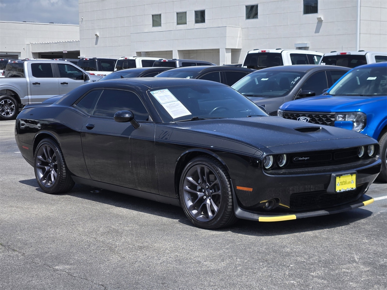 Used 2023 Dodge Challenger R/T with VIN 2C3CDZBT8PH621462 for sale in Houston, TX