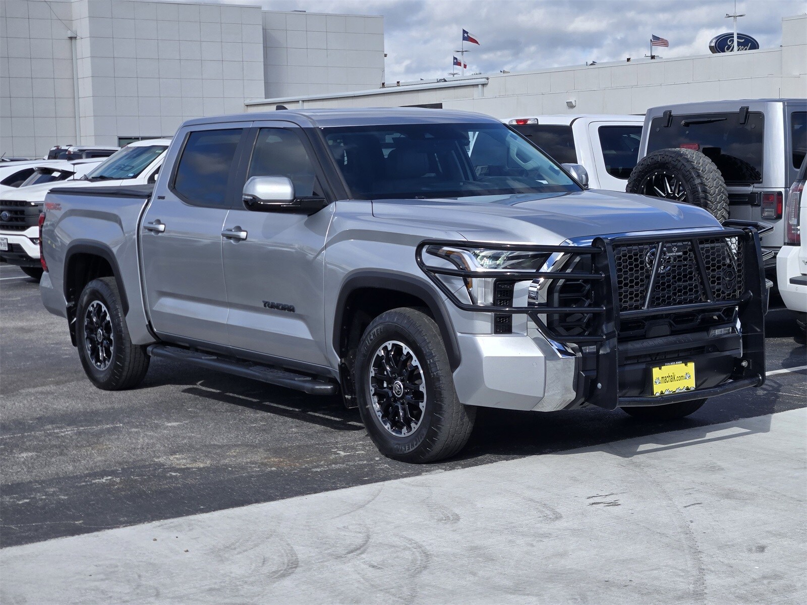 2024 Toyota Tundra SR5 photo 3