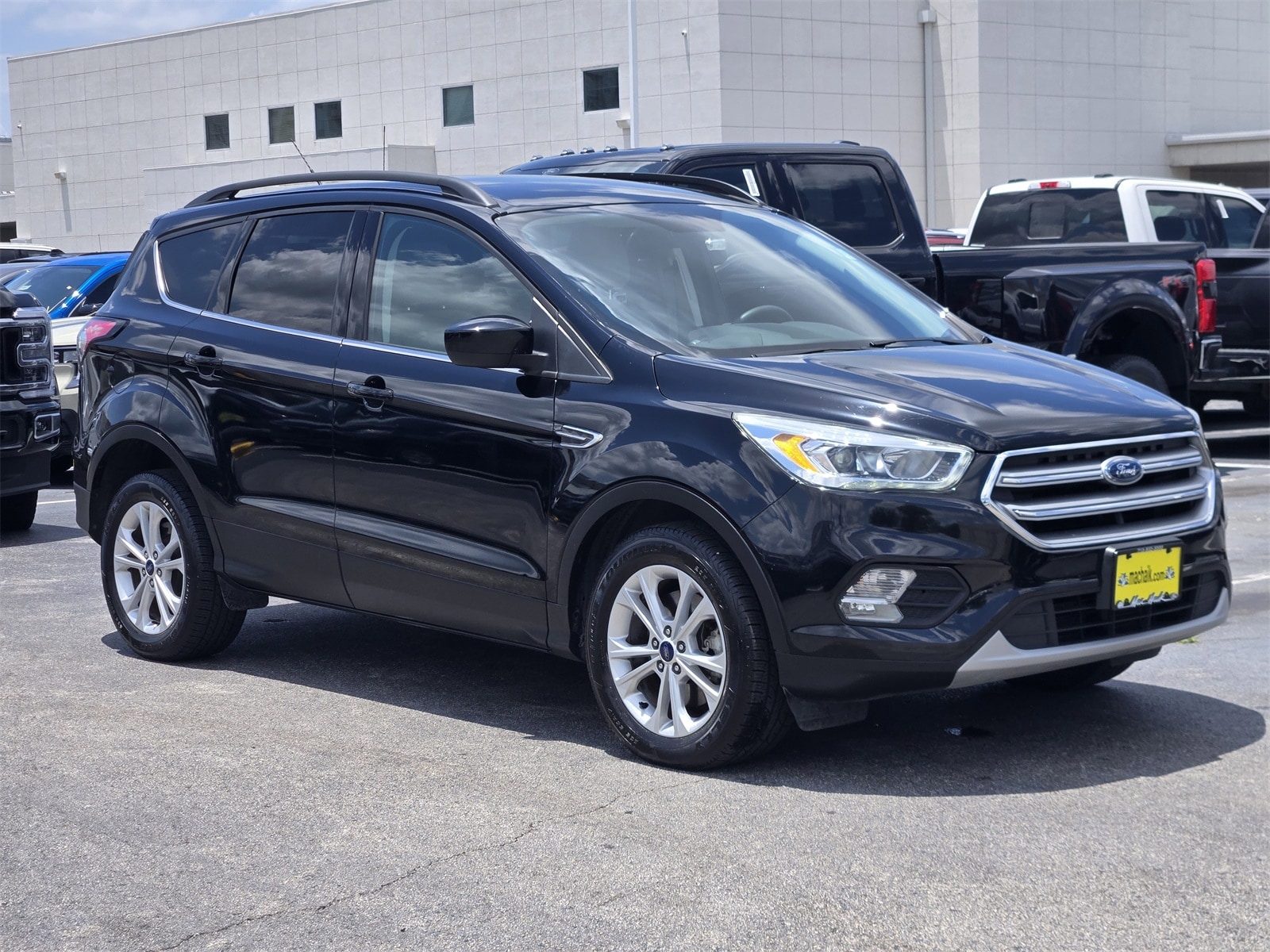 Used 2017 Ford Escape SE with VIN 1FMCU9G94HUC07677 for sale in Houston, TX