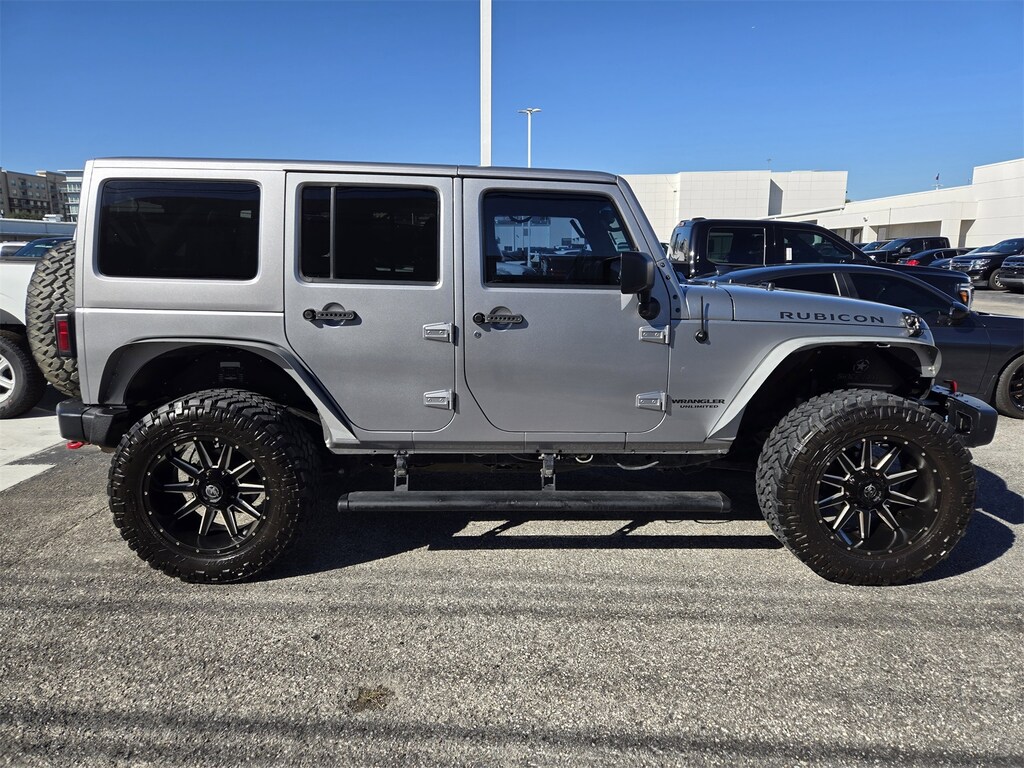 Used 2017 Jeep Wrangler Unlimited Rubicon SUV