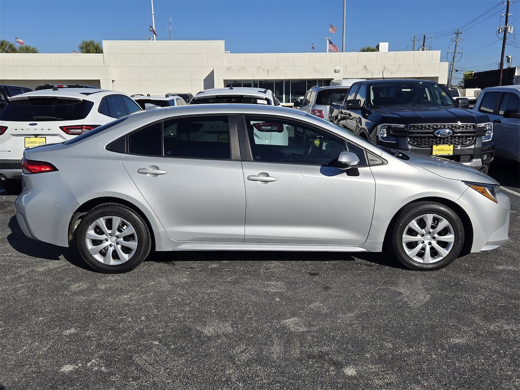 Used 2023 Toyota Corolla LE Sedan