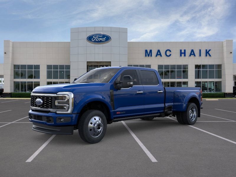 2026 Ford F-450 Super Duty Platinum's photo