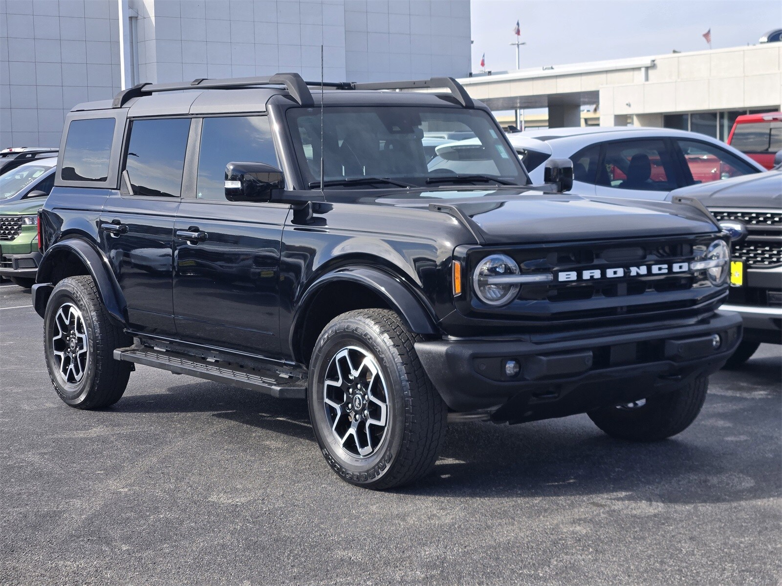 2021 Ford Bronco Base Big Bend Black Diamond Outer Banks photo 3