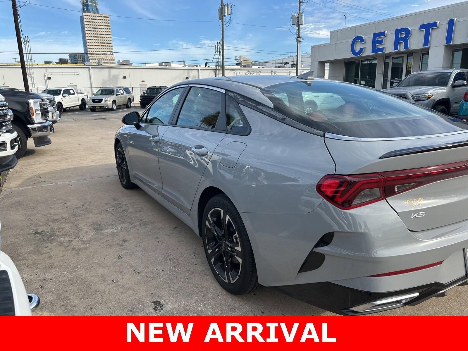 2024 Kia K5 GT-Line photo 4