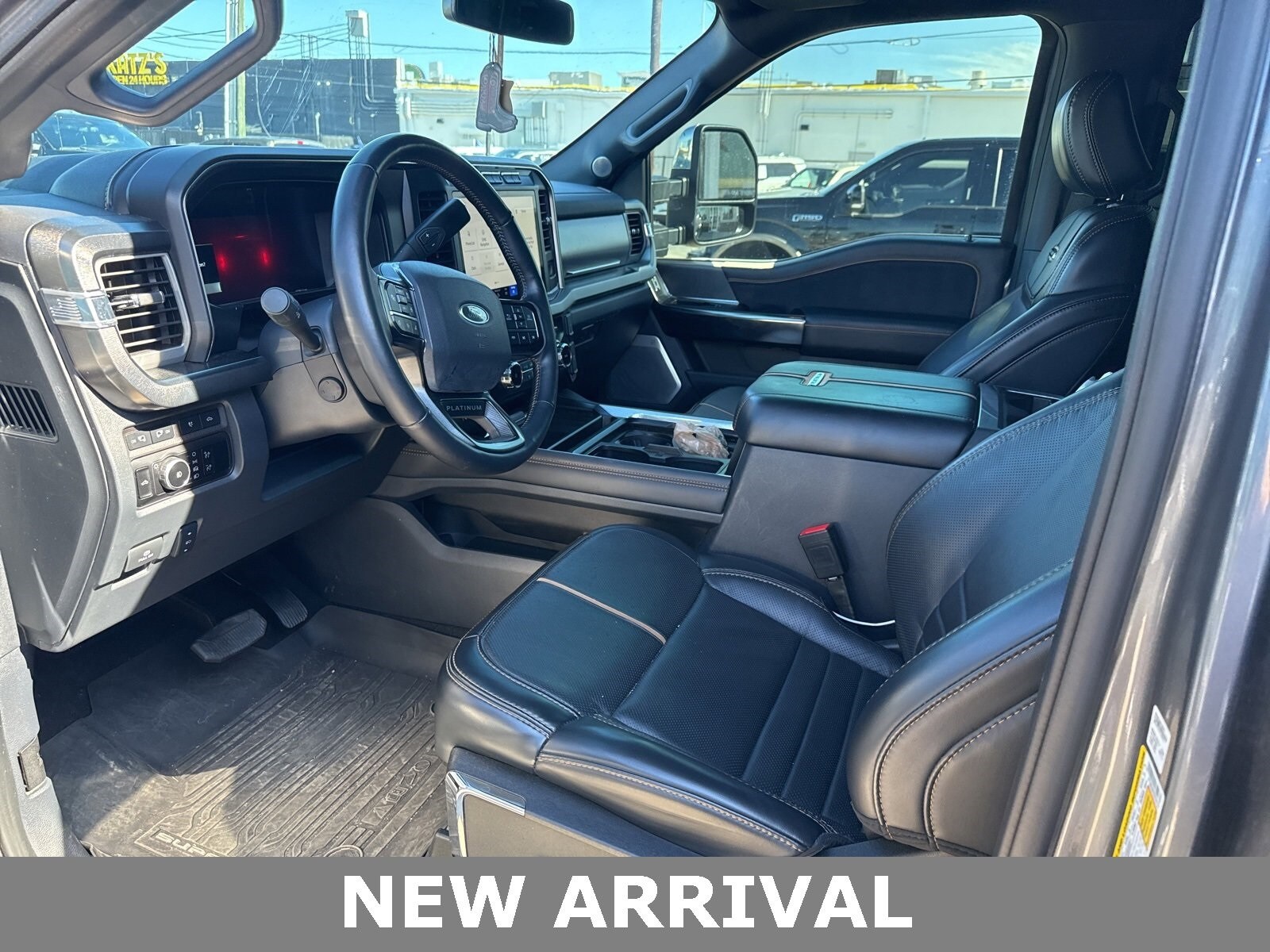 2024 Ford F-250 photo 2