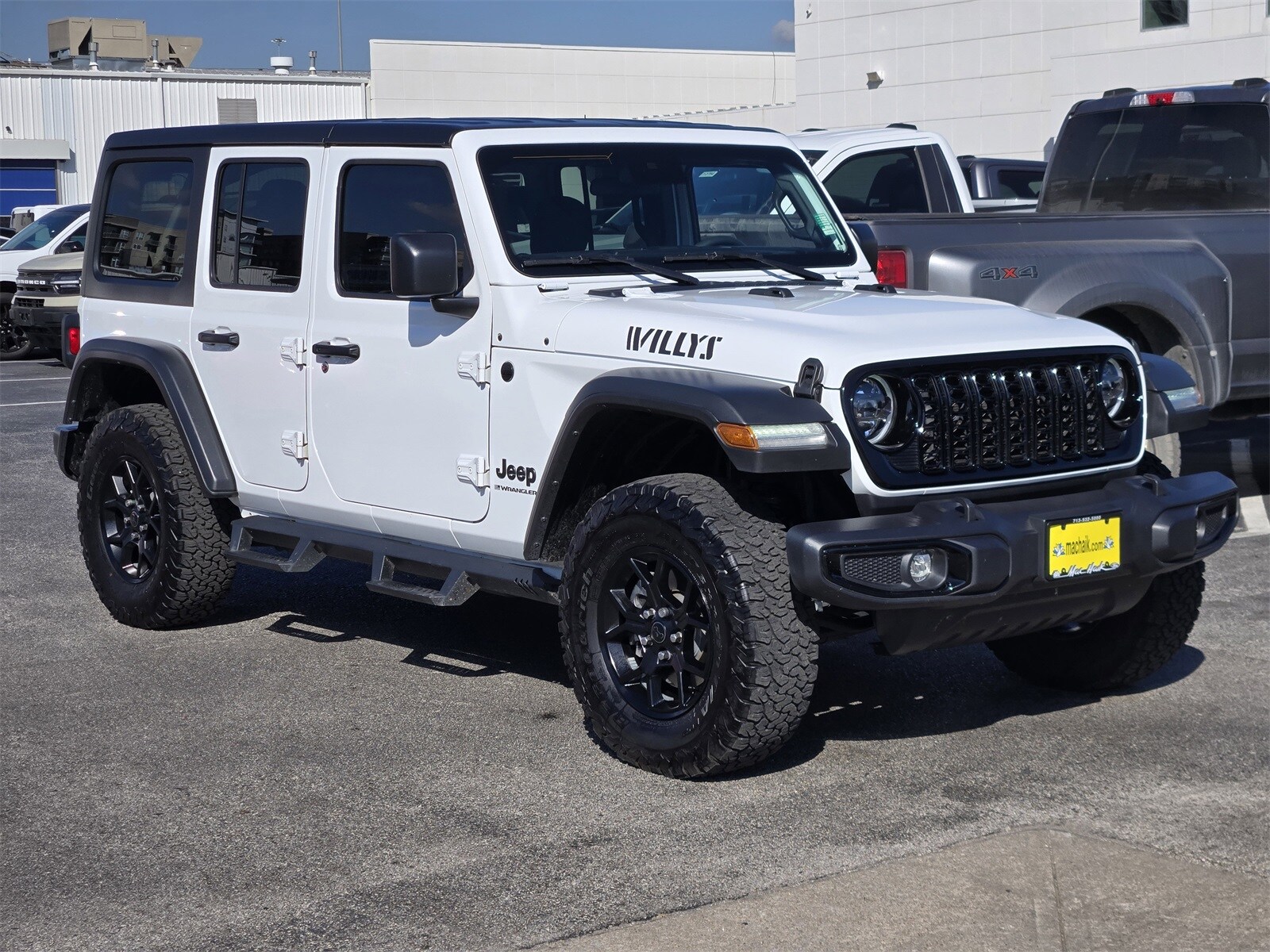 2024 Jeep Wrangler Willys photo 2
