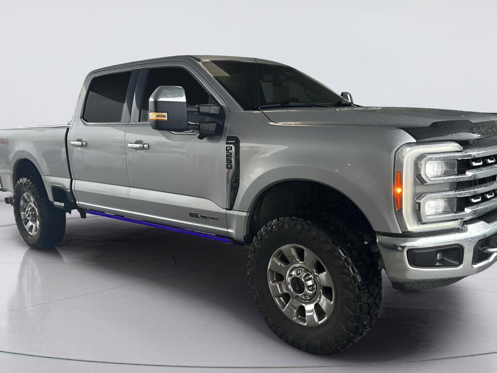 Used 2023 Ford Super Duty F-250 SRW Lariat Truck