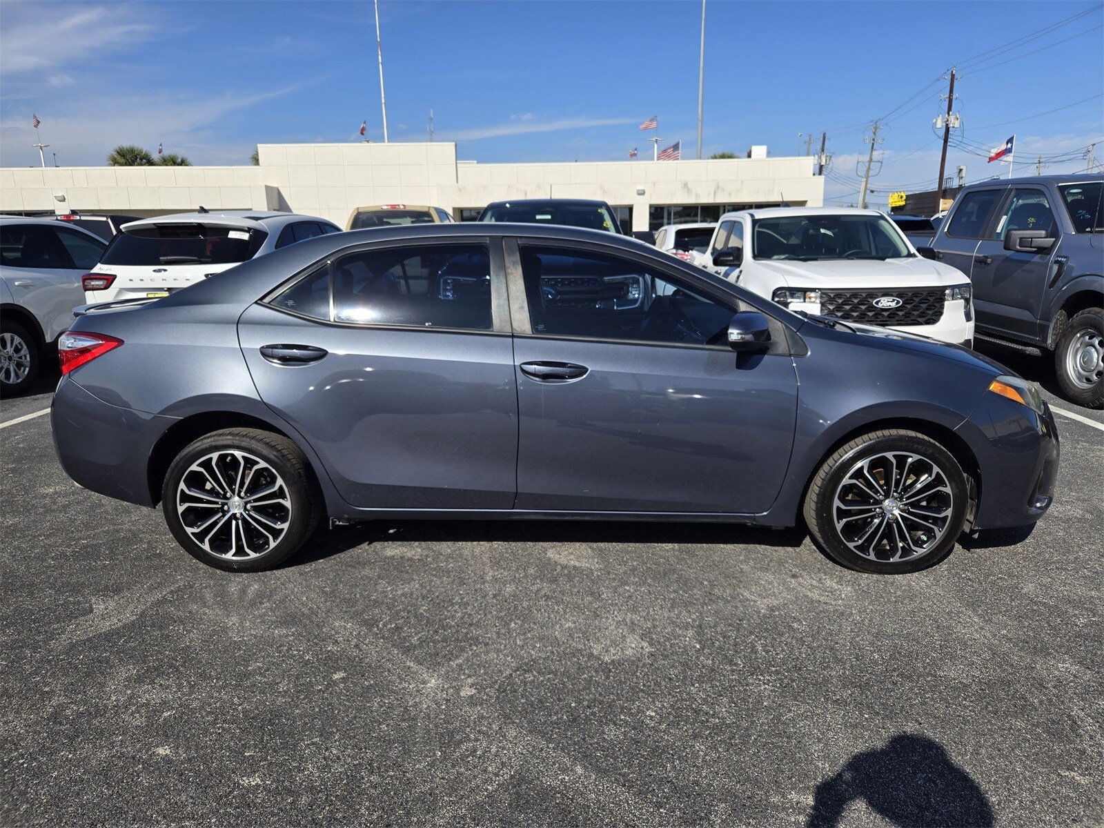 2016 Toyota Corolla Plus photo 3