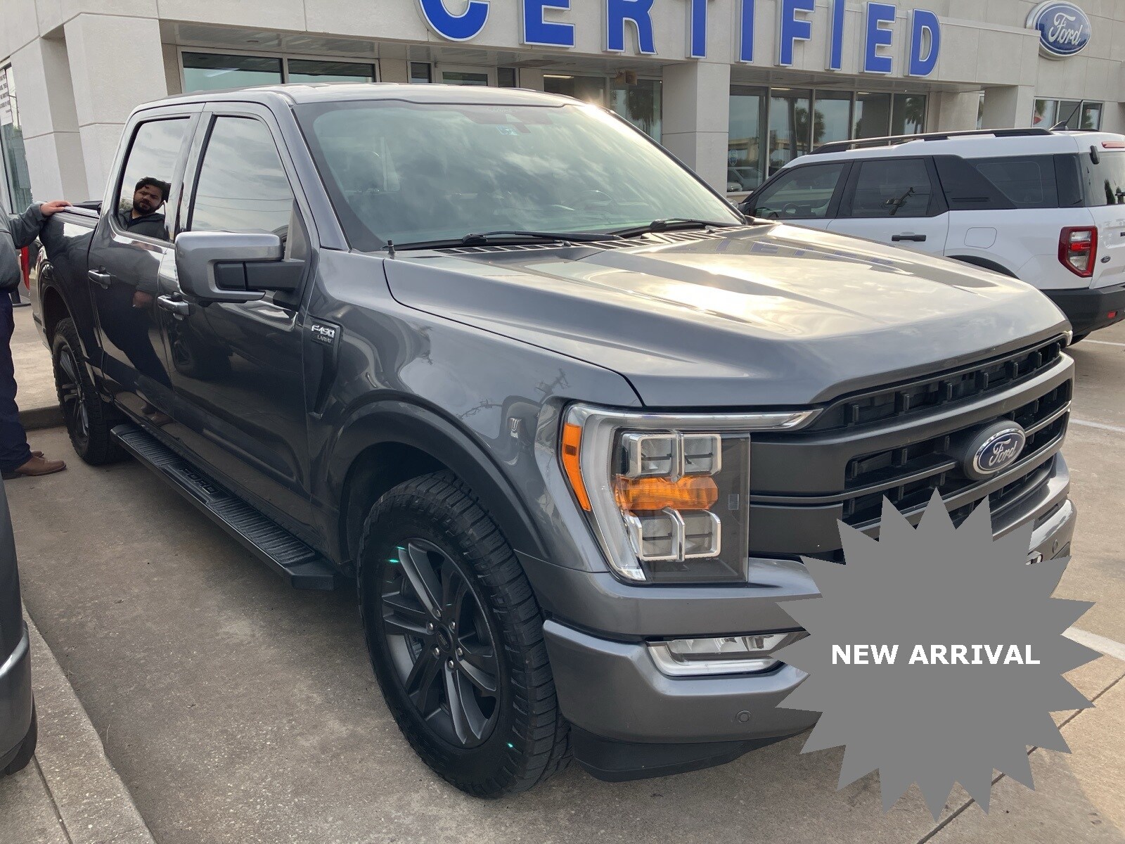 2021 Ford F-150 Lariat photo 4