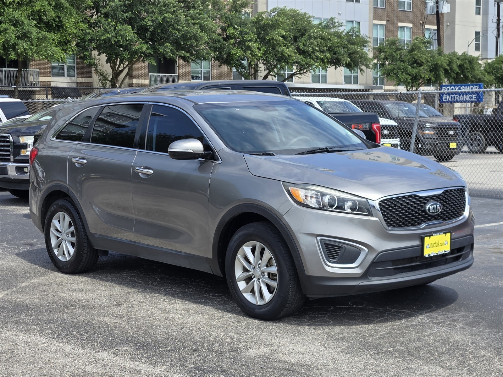 Used 2017 Kia Sorento L with VIN 5XYPG4A38HG237965 for sale in Houston, TX