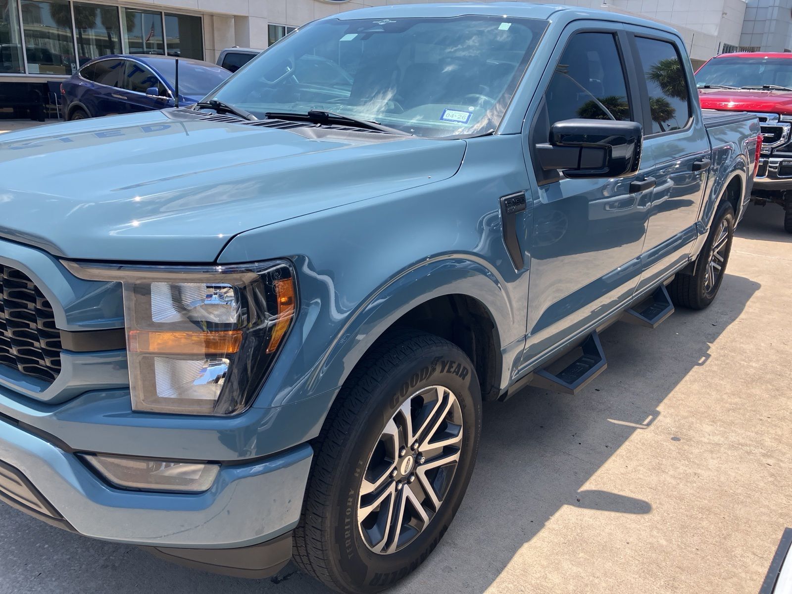 2023 Ford F-150 XL SuperCrew 5-1/2 Box's photo