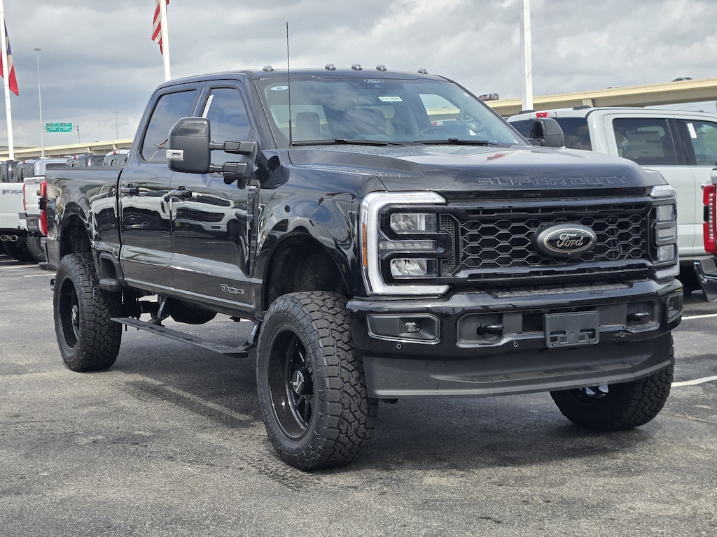 New 2026 Ford F-250 Lariat Truck Crew Cab