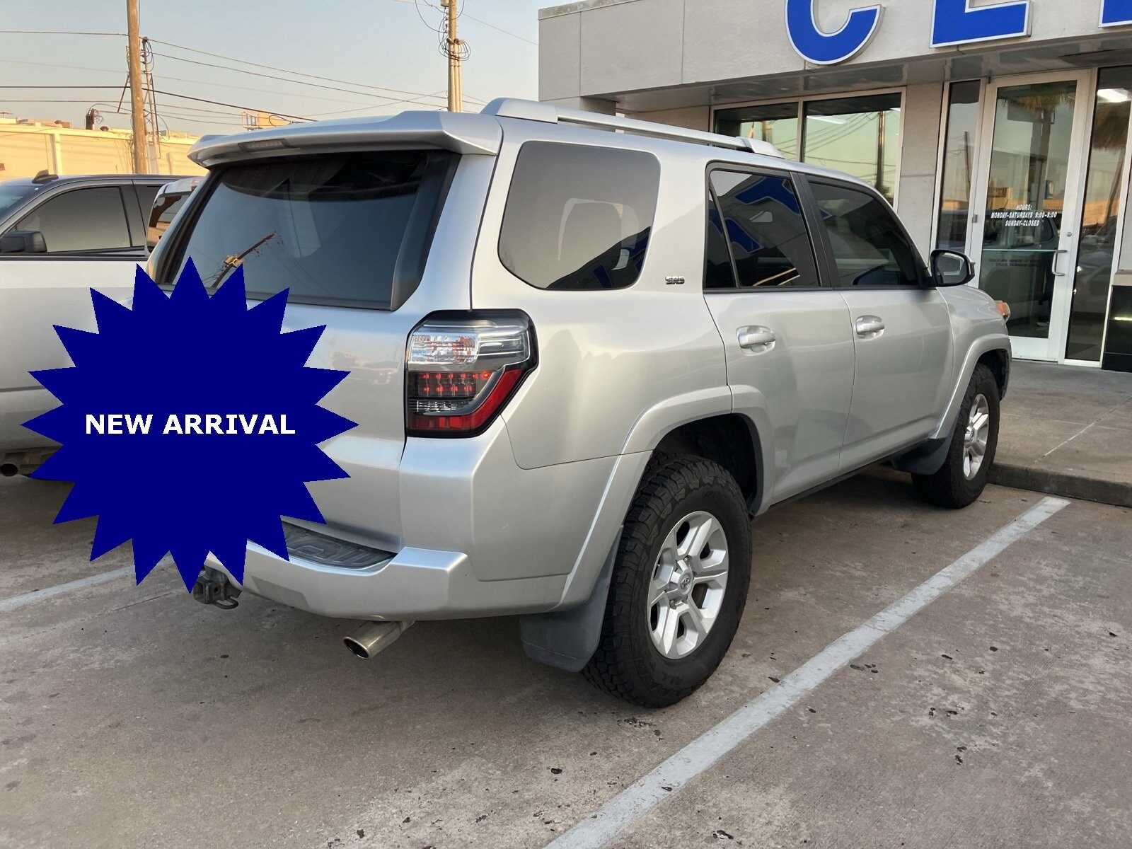 2014 Toyota 4Runner SR5 photo 3