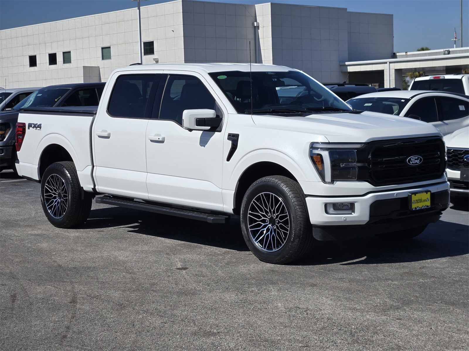 2024 Ford F-150 Lariat photo 3