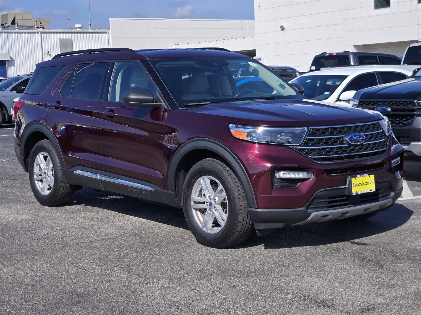 2022 Ford Explorer XLT photo 3