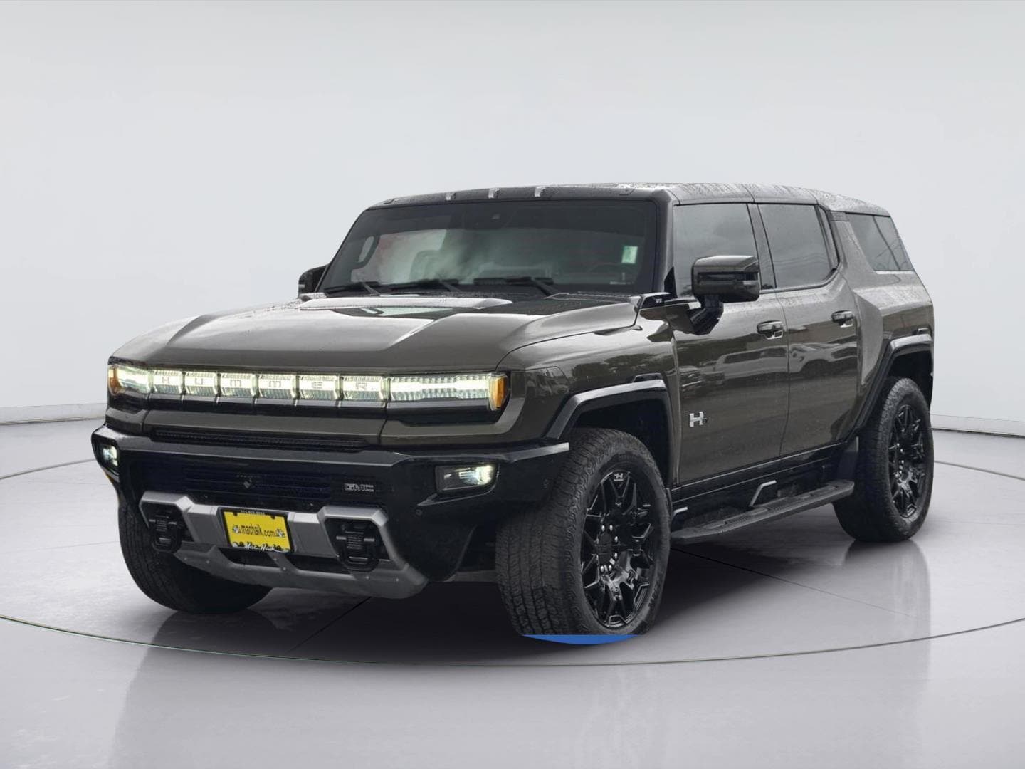 2025 GMC Hummer EV 2X SUV's photo